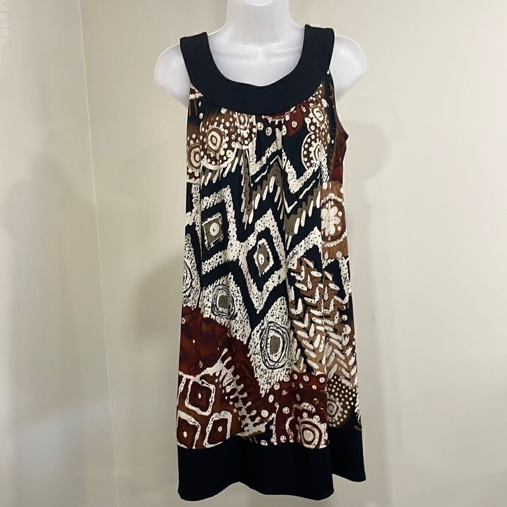 Ronni Nicole sleeveless brown abstract dress. Size 6 S small